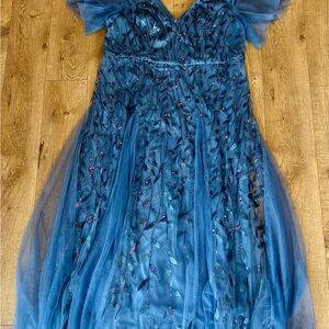 Ever-Pretty gown, womans Plus Size 2XL/20,  V-Neck Sequin Embroidery, blue.